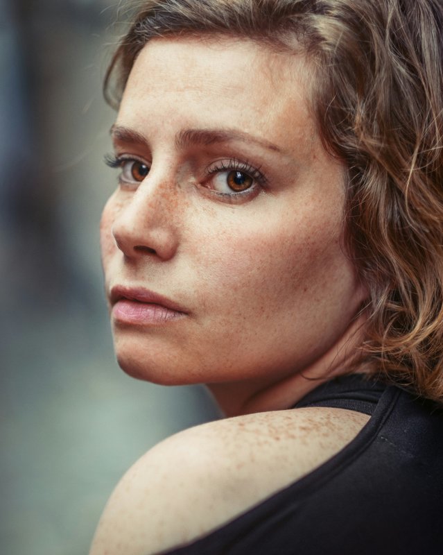 María B.